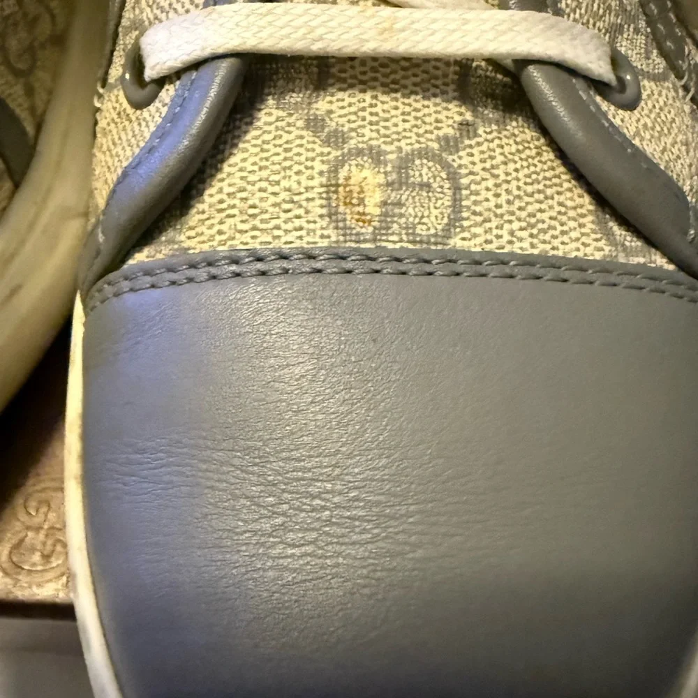 Gucci Tessuto sneakers 39.5 Preloved gently worn and ready for new adventures.